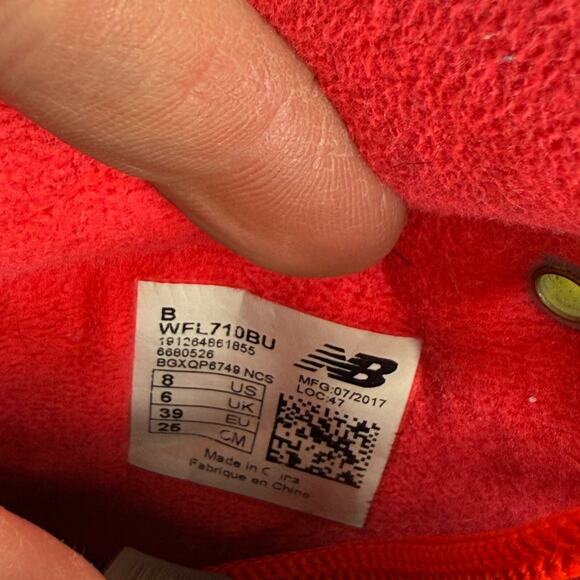 New Balance 710 Hiking Boot Womens 8 Olive Green Lace-Up Round Toe Ankle Outdoor - Picture 11 of 11